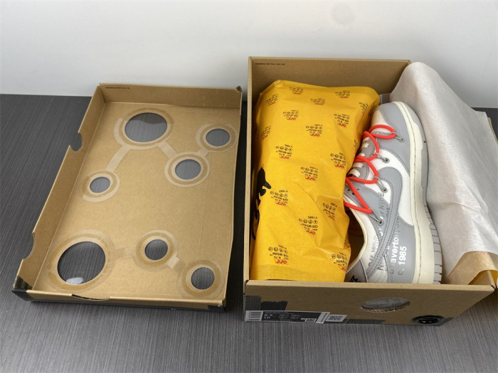 Off-White x Dunk Low ‘Lot 06 of 50’ DJ1602-110