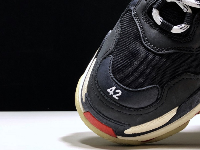 BLCG TRIPLE S TRAINER ‘BLACK RED’ 2018 533882 W09O1 1000