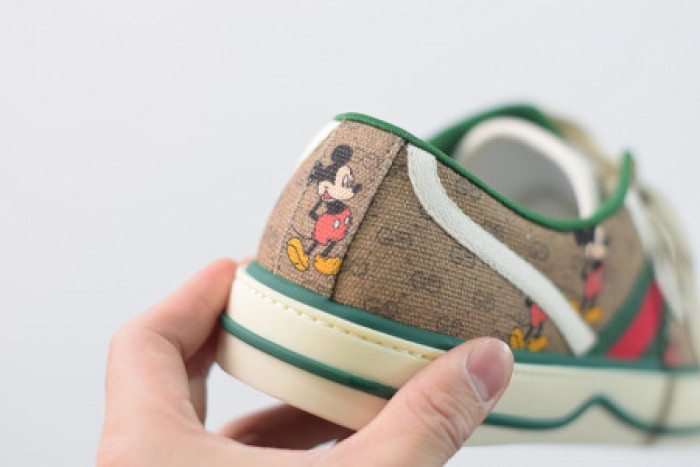 G*u*i rhyton sneaker 19668 drw00 2088
