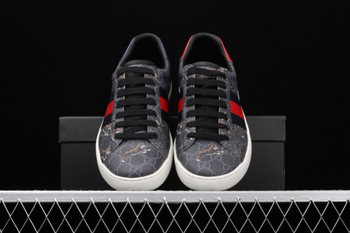 G*u*i jbg leather and sued black and tiger ‎429445 g0k20 1102
