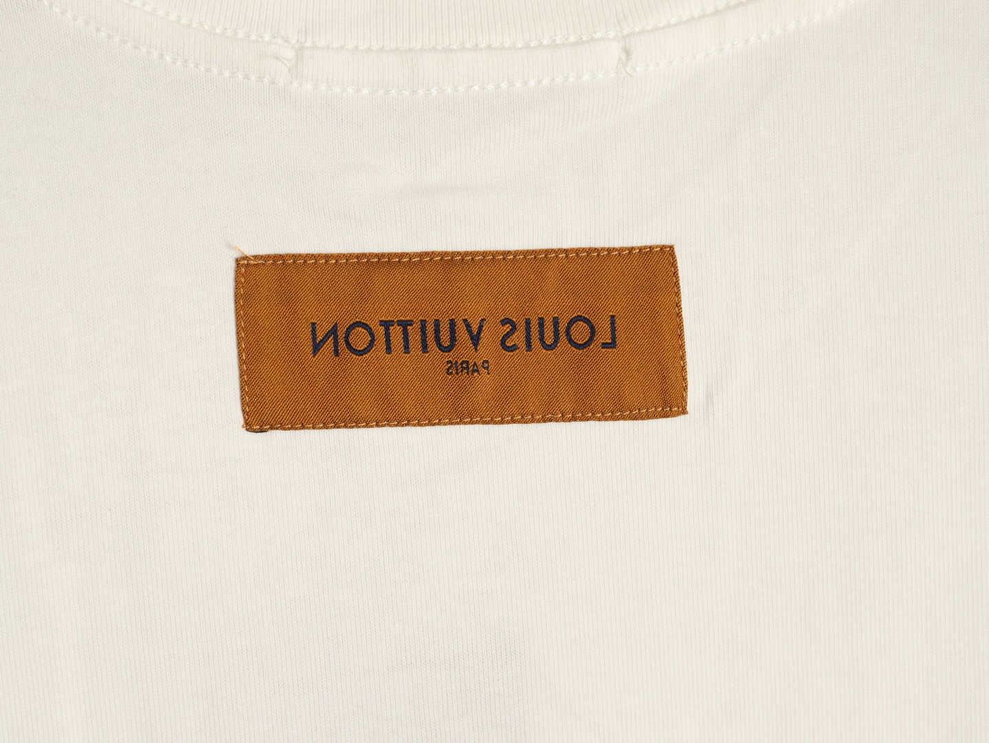 L0vis Vvtt0n Long-sleeved T-shirt