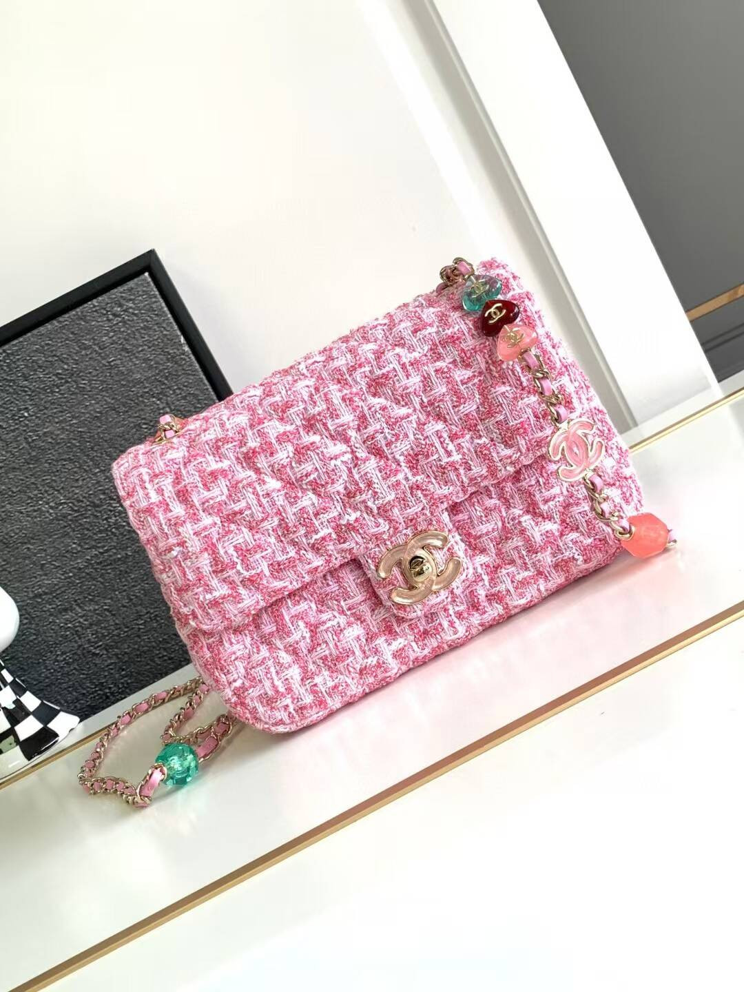 Ch**el flap bag pink tweed 14.5x18.5x6.5cm