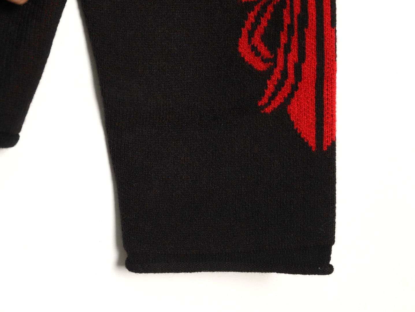 Ch*0me He**ts Sweaters(One size)