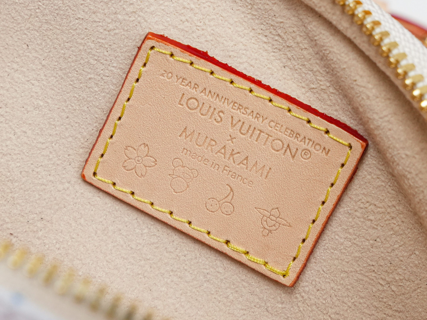 LV x TM Mini Bumbag M00130 17x12x9.5cm