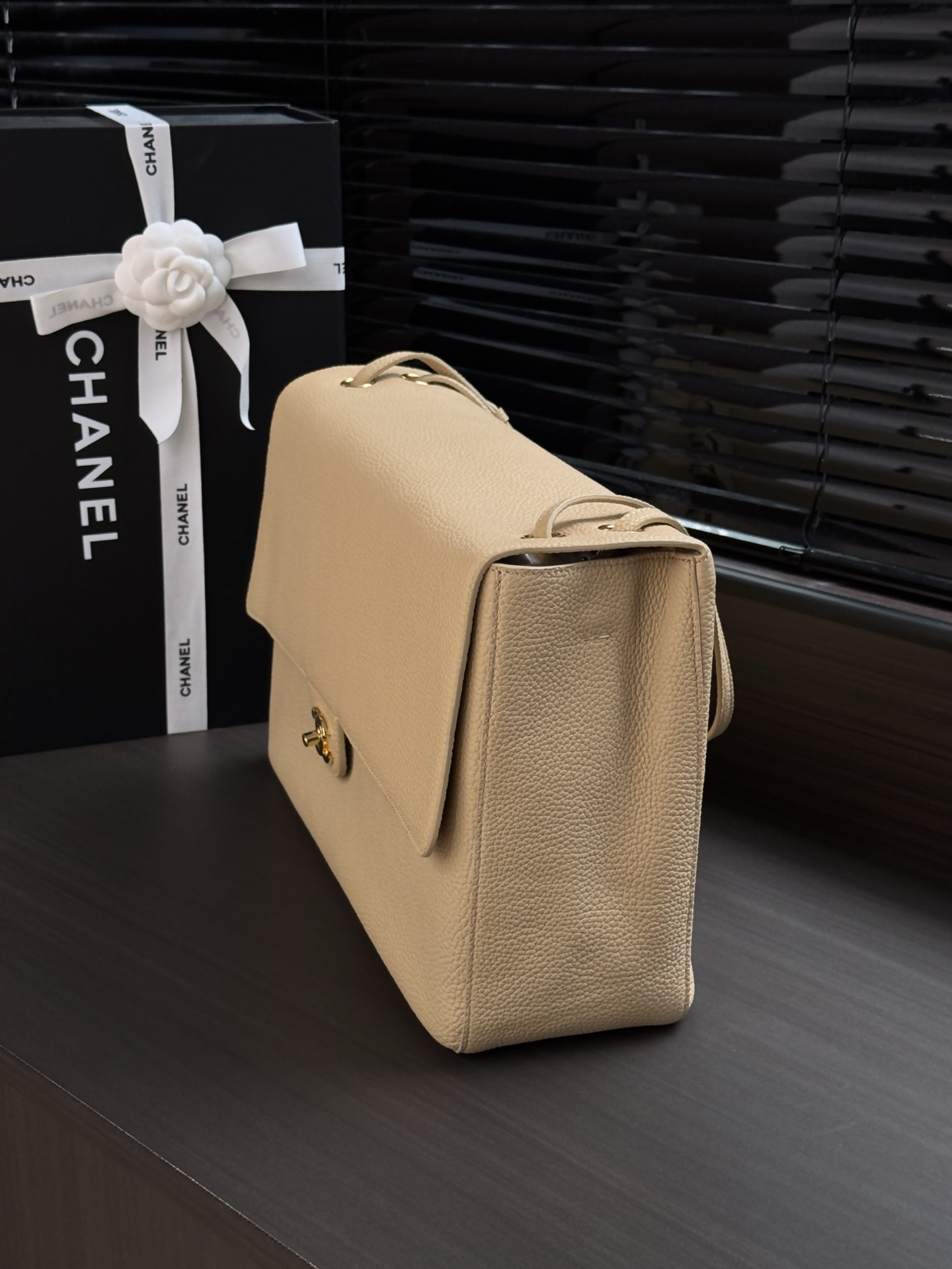 Ch**el Maxi Flap Bag AS6233 26x38.5x11cm