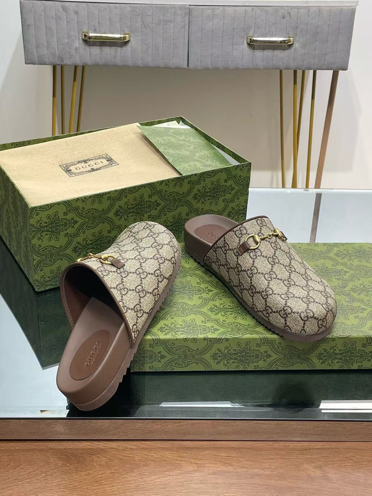 UA Gvc*1 SLIPPER