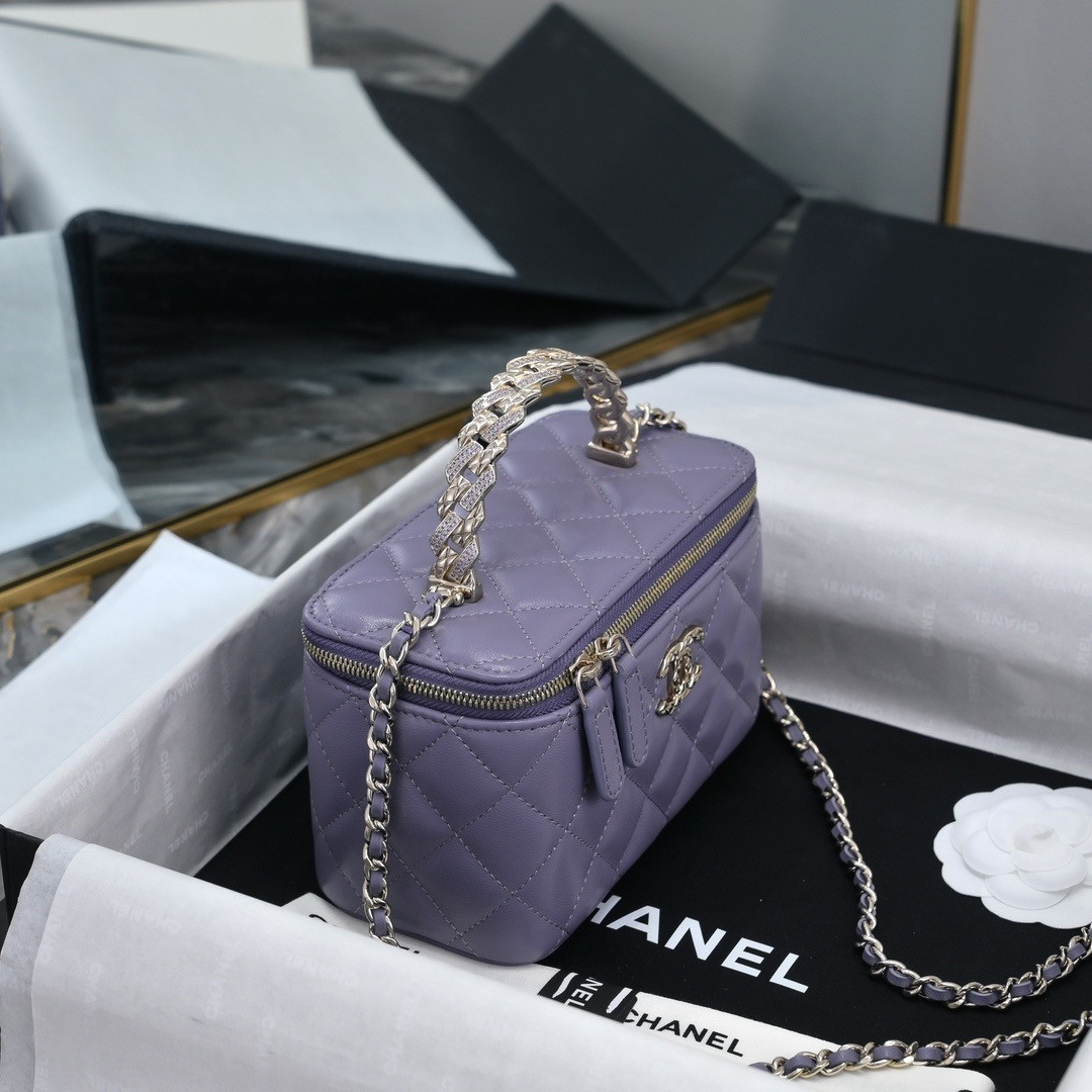Ch**el Clutch With Chain 9.5x17x 8cm