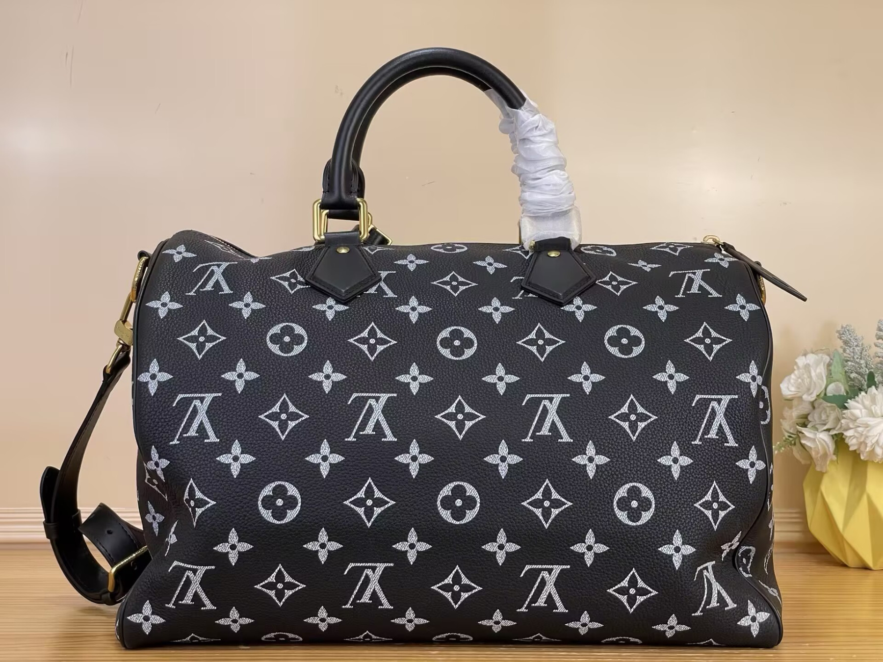 LV Speedy P9 Bandoulière 40 M2A709 40 x 26 x23cm