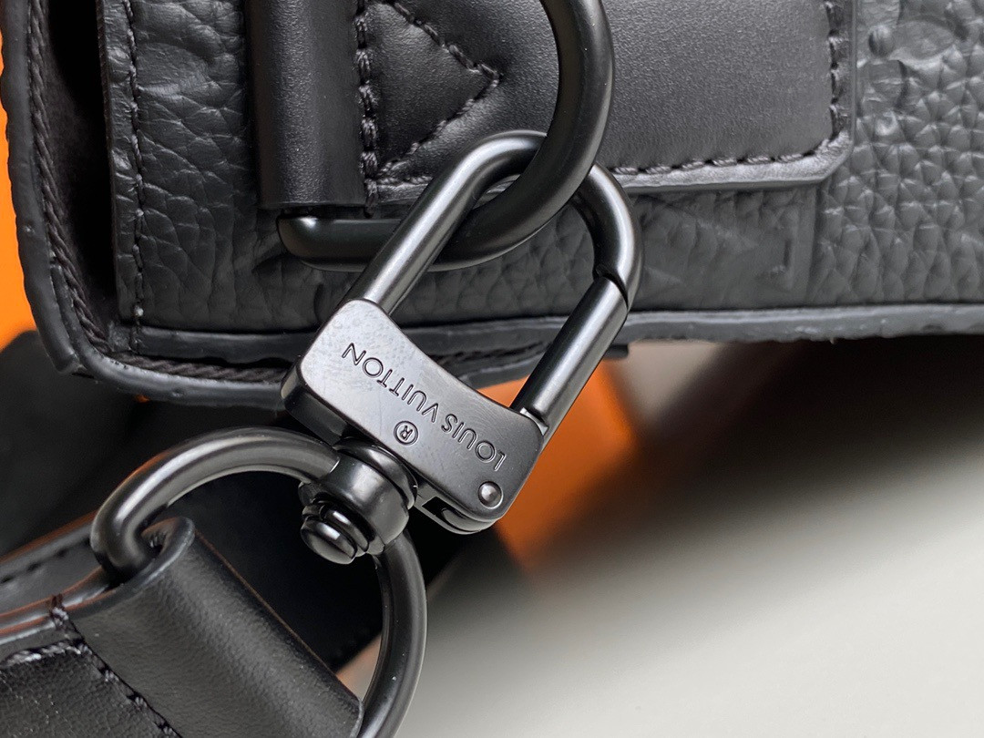 LV TRUNK MESSENGER M57726