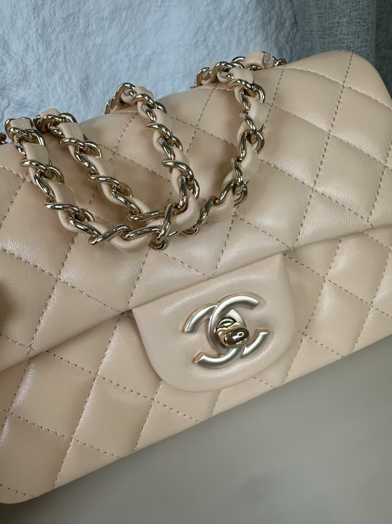 Ch**el Mini Flap Bag 20x12x6cm