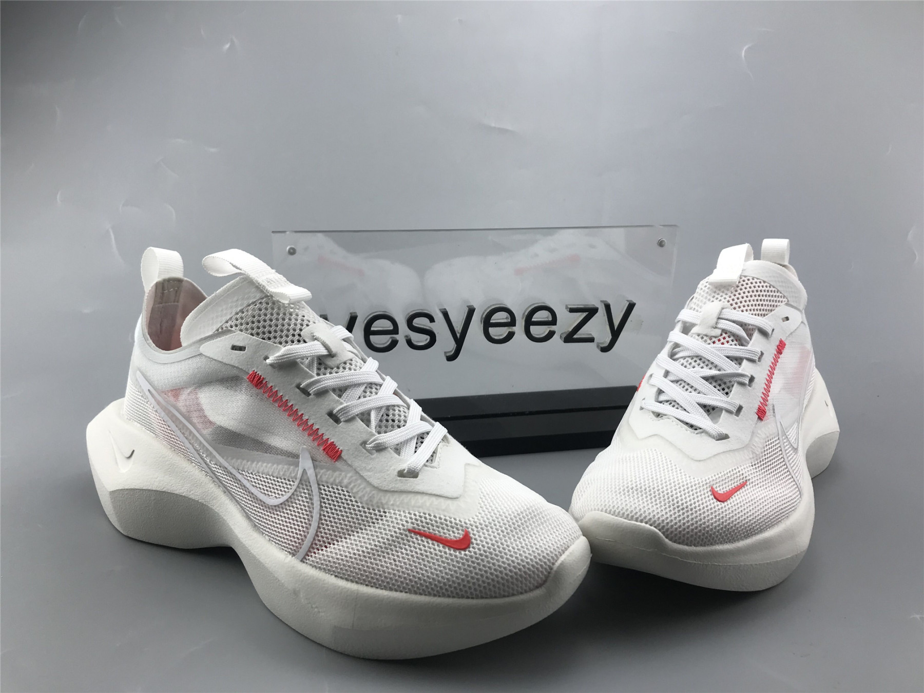 UA NIKE WMNS ZOOM VISTA LITE WHITE