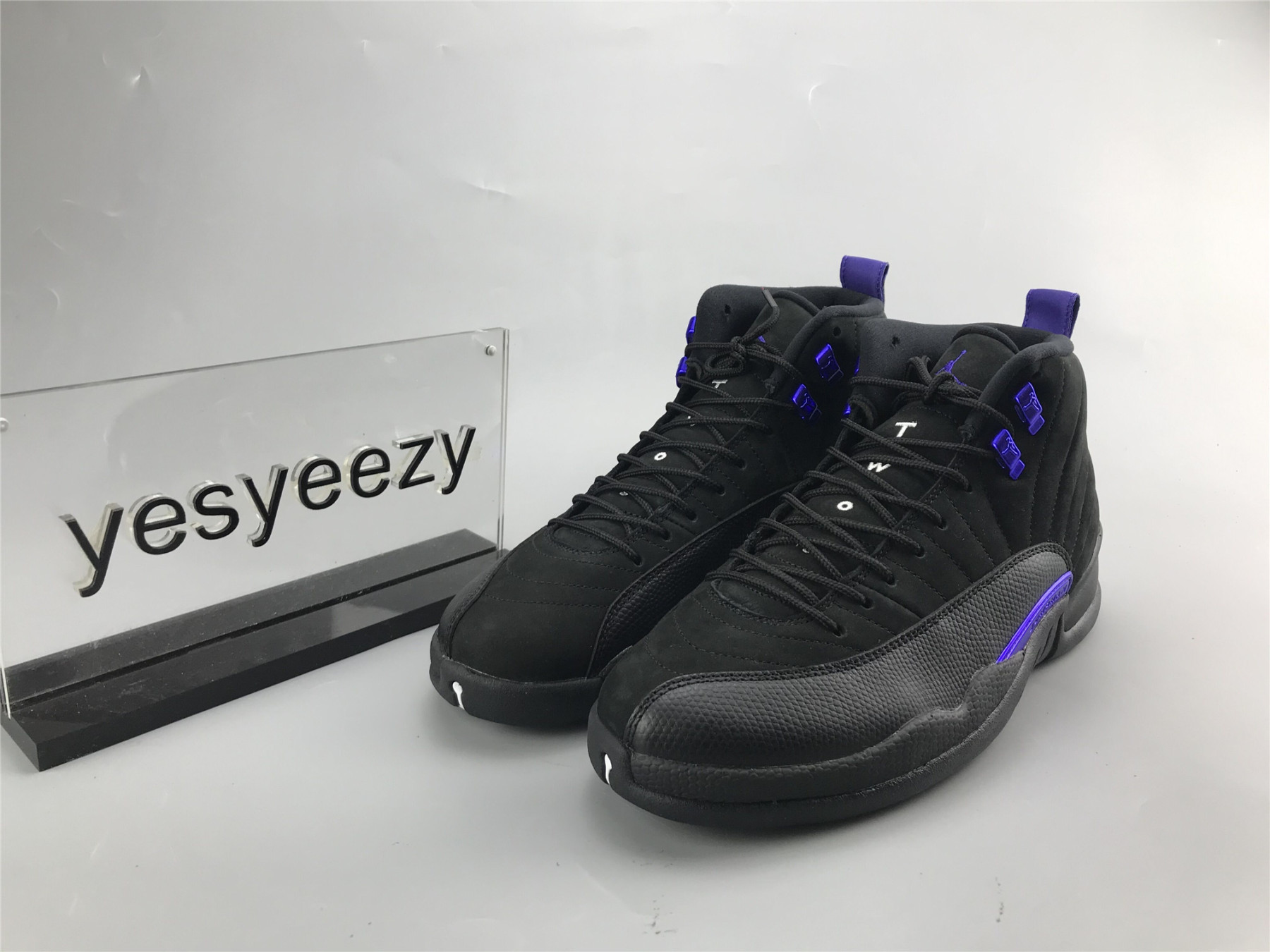 UA AIR JORDAN 12 "DARK CONCORD"