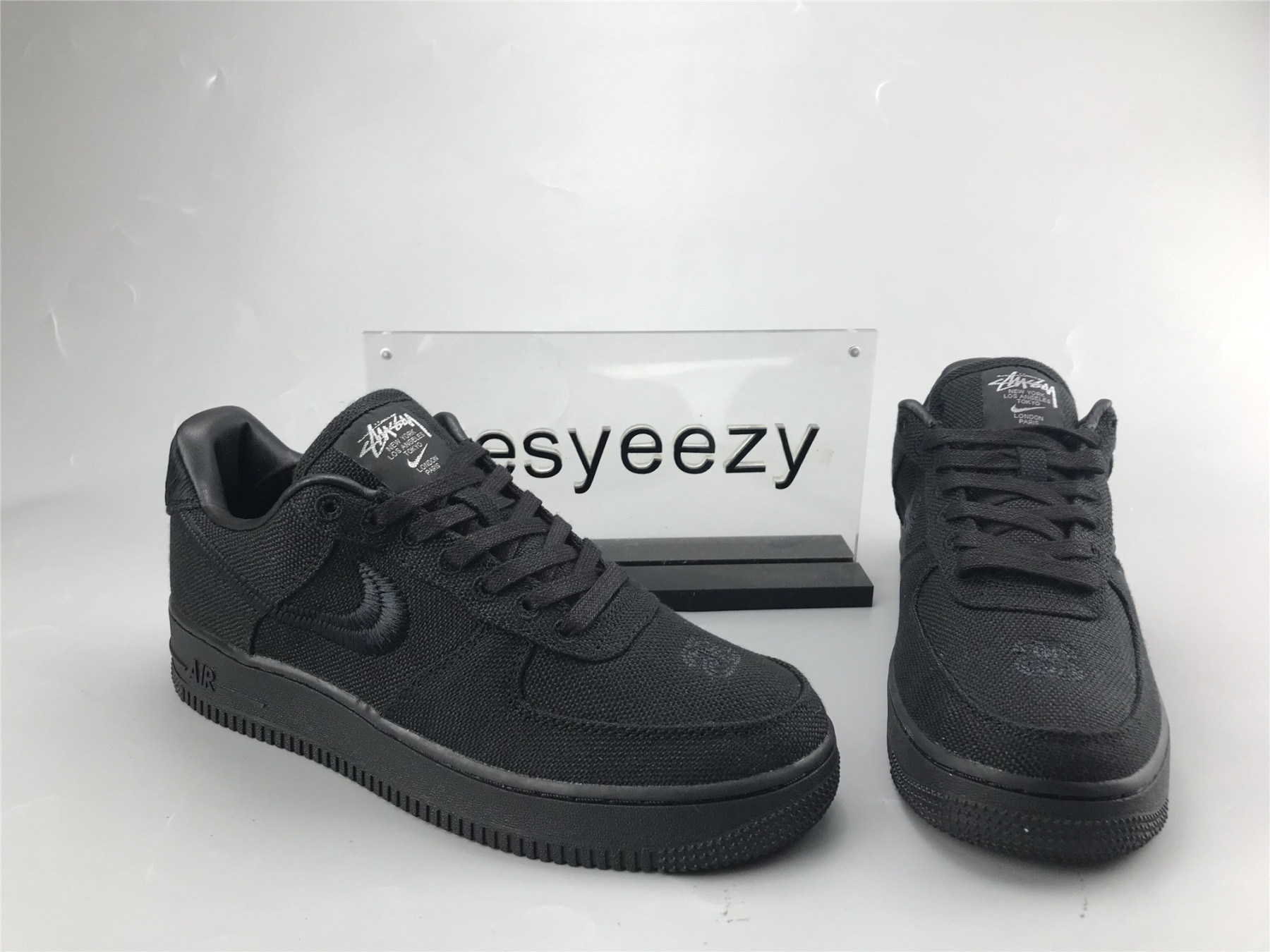 UA NIKE STUSSY X AIR FORCE 1 LOW 