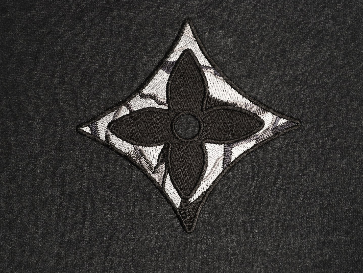 L0vis Vvtt0n LV Hoodies