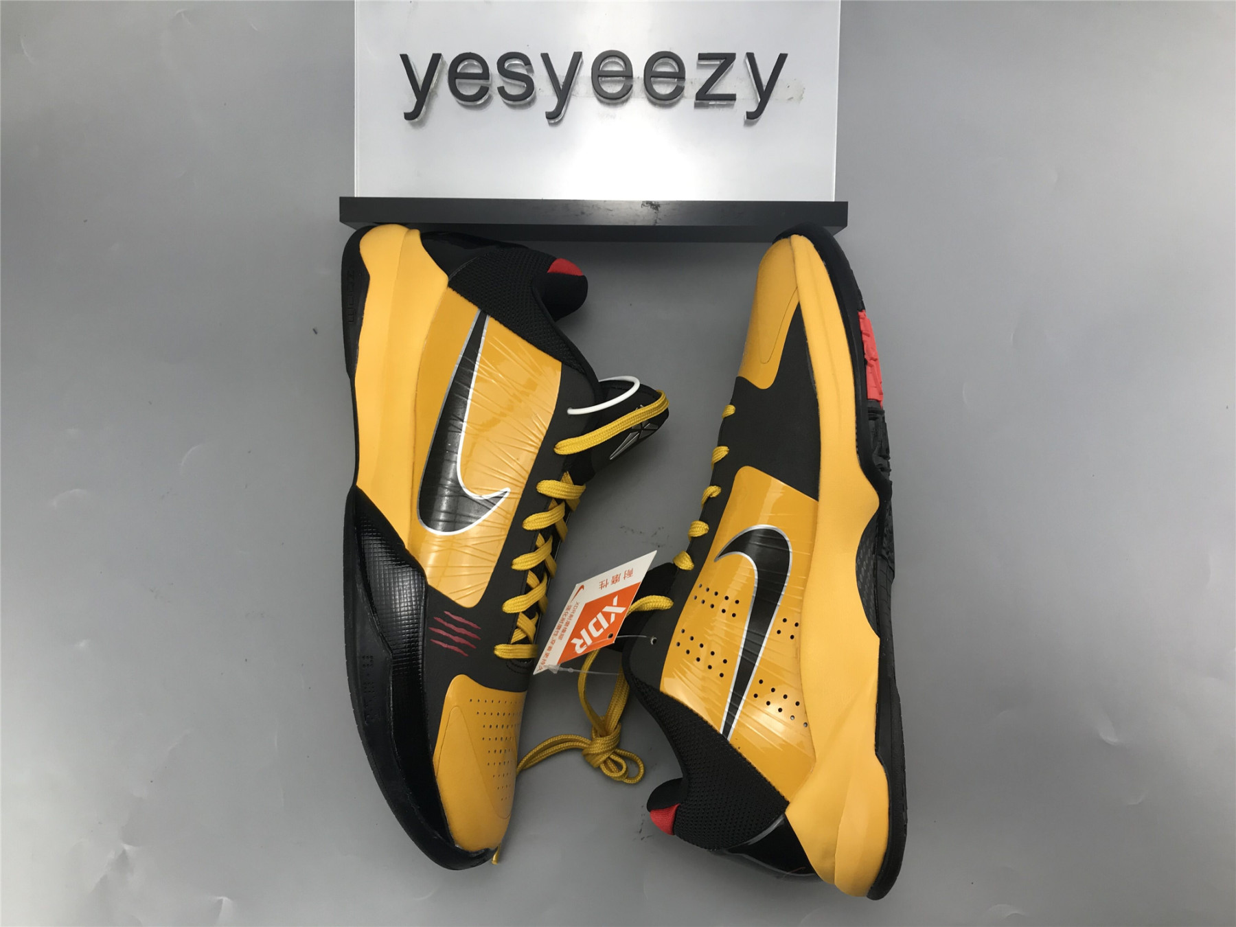 UA NIKE ZOOM KOBE 5 