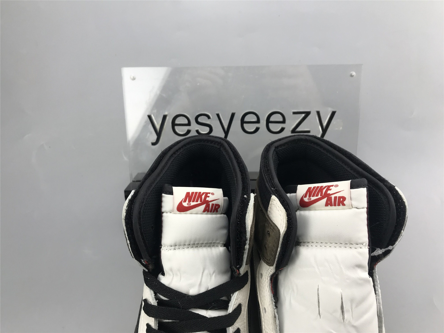UA TRAVIS SCOTT X AIR JORDAN 1 HIGH "REVERSE"