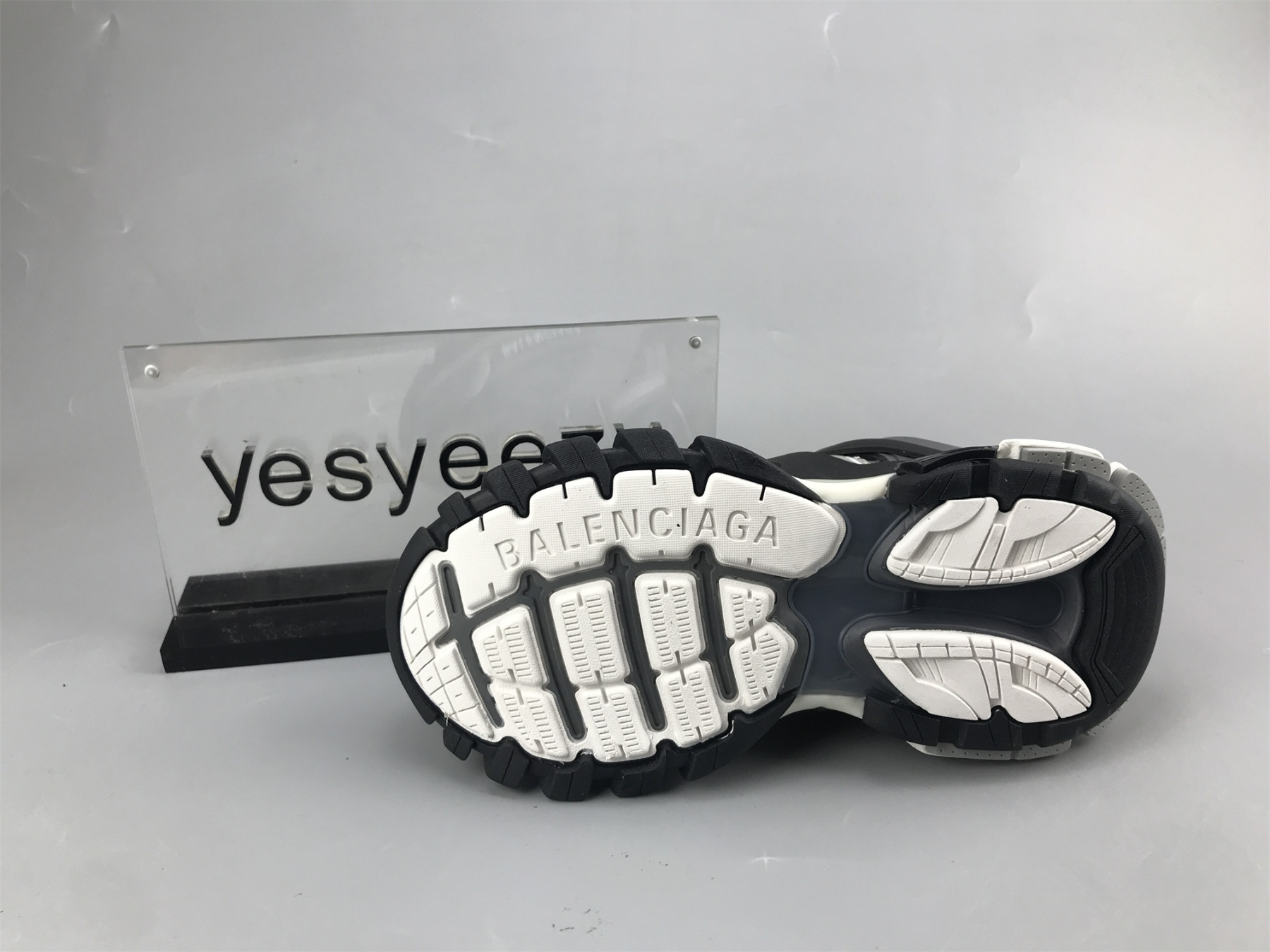 UA TRACK SNEAKER BLACK GREY