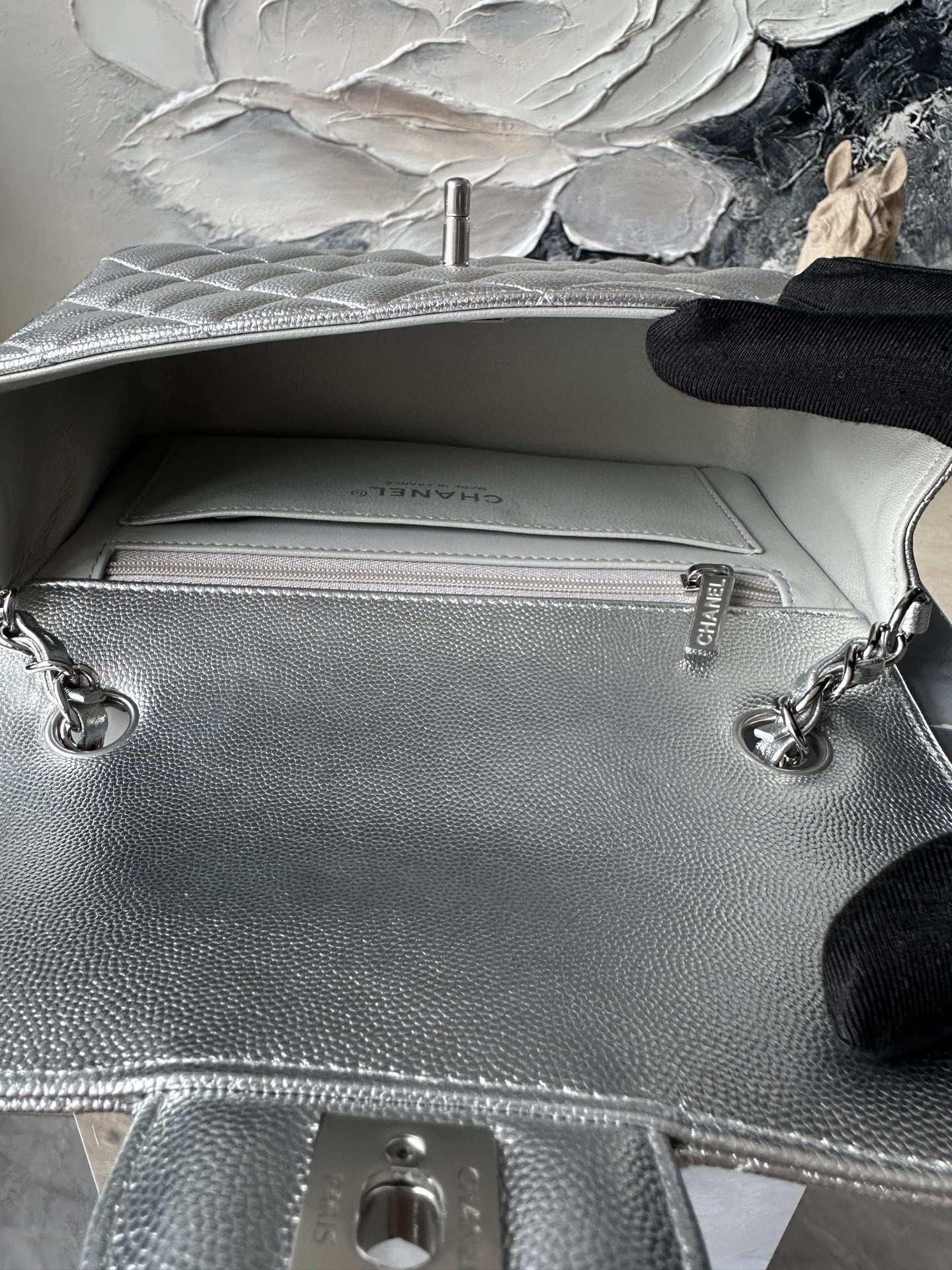 Ch**el Flap Bag Pearlescent Silver AS1116 20x12x6cm