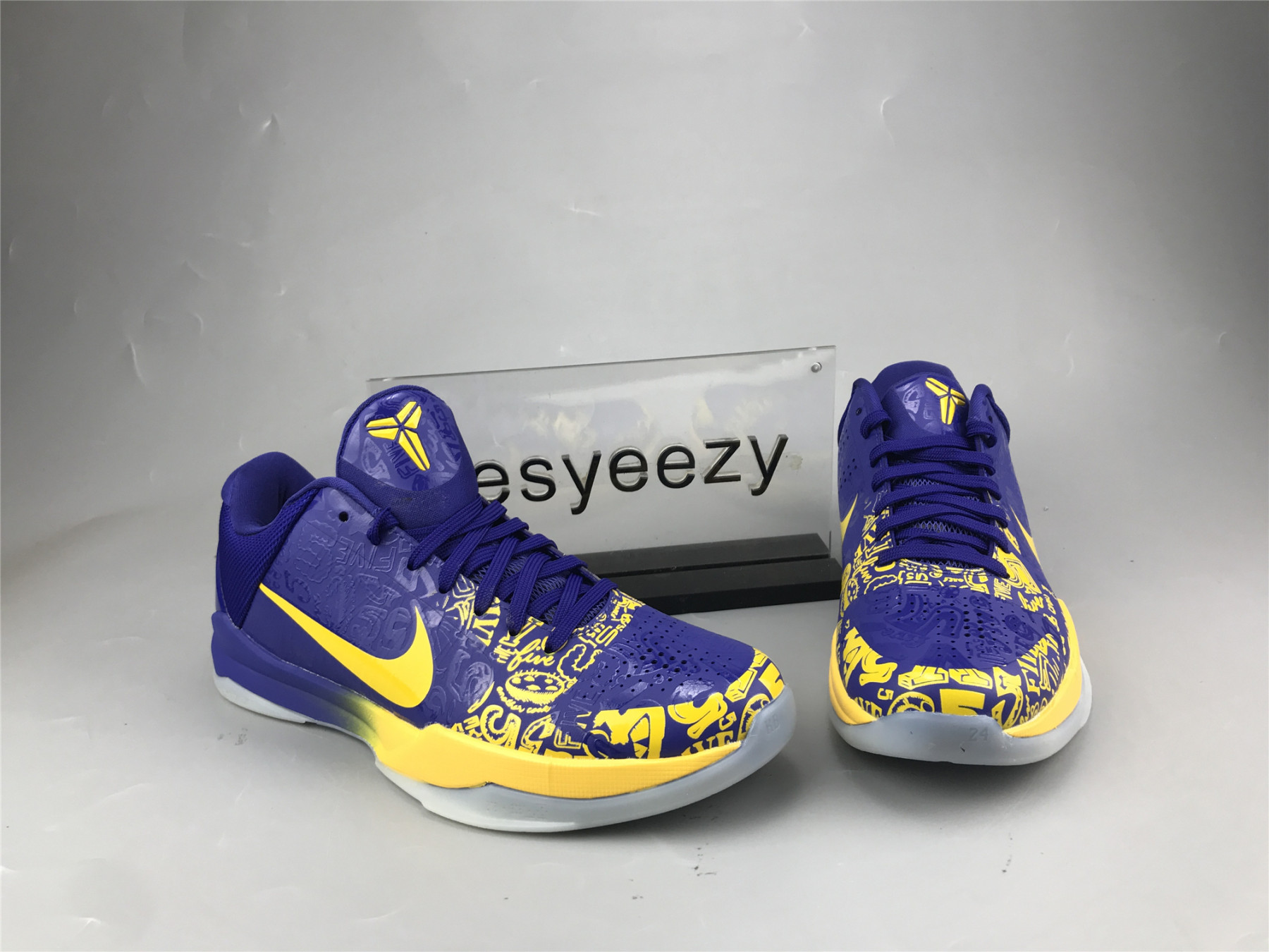 UA NIKE ZOOM KOBE 5 PROTRO 