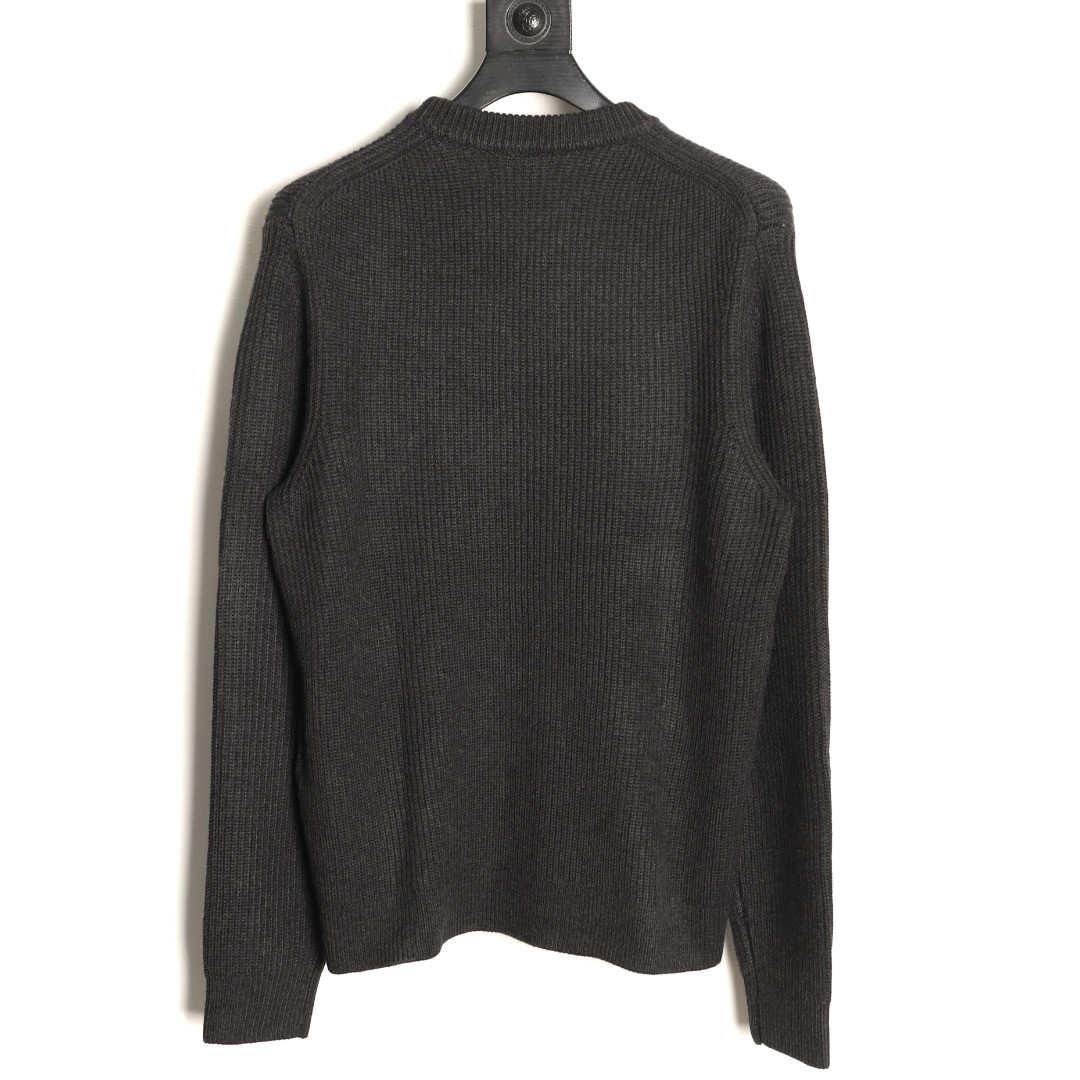 Gvc*1 GUC Sweaters