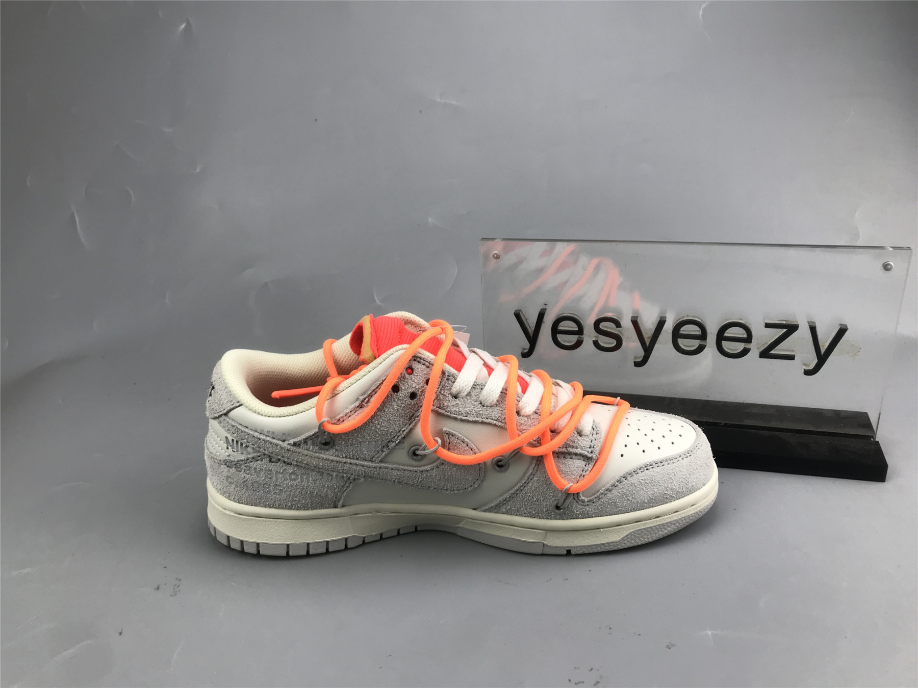UA NIKE OFF-WHITE X DUNK LOW 