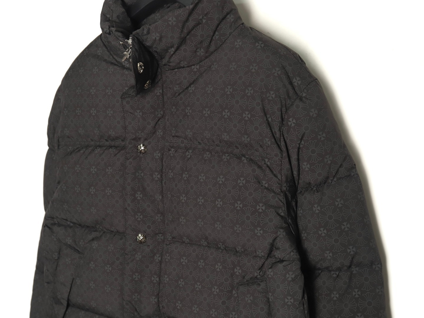 Ch*0me He**ts Short Puffer jacket