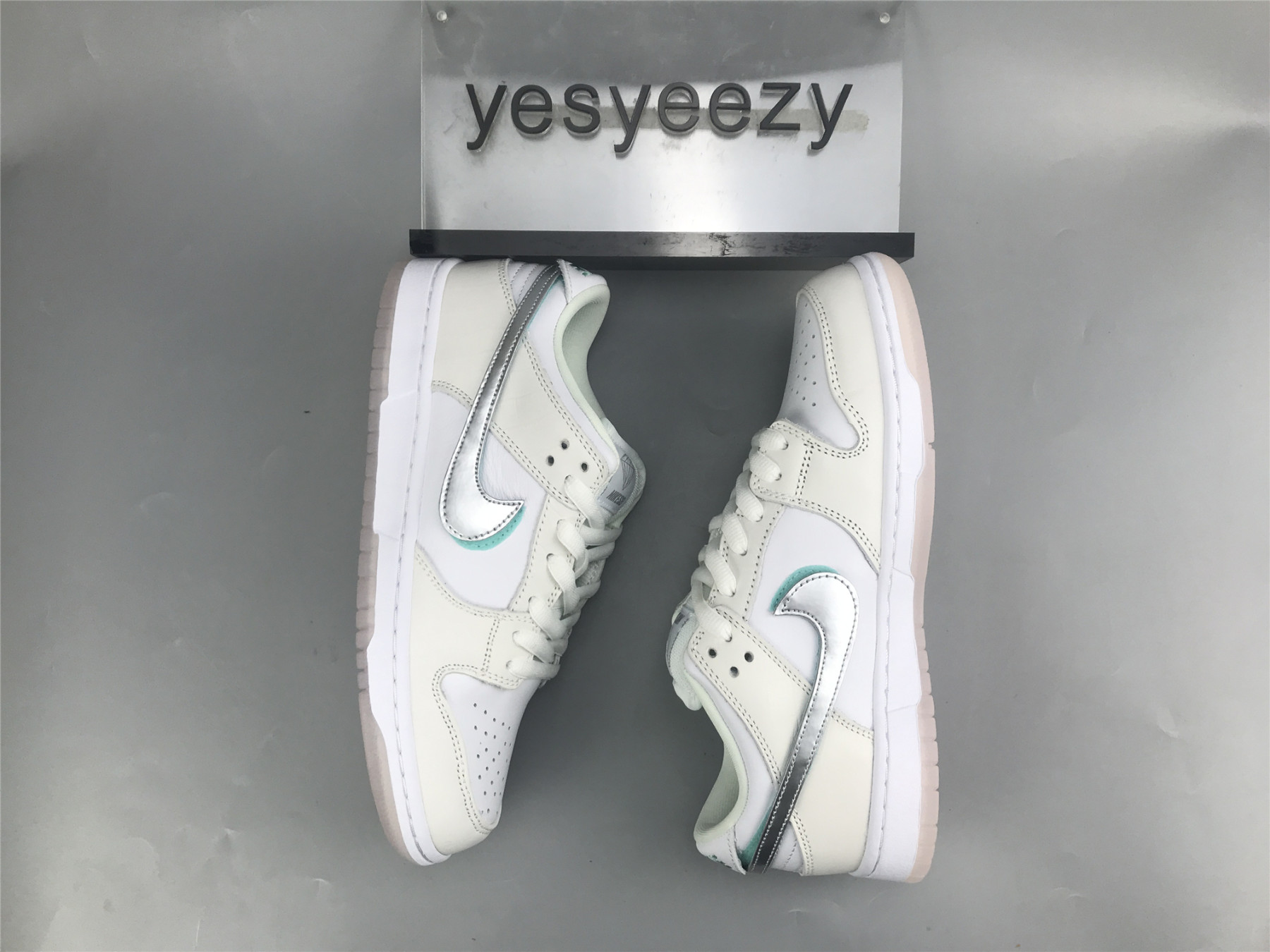 UA NIKE D1am0nd S*pPLY CO. X DUNK LOW PRO SB 