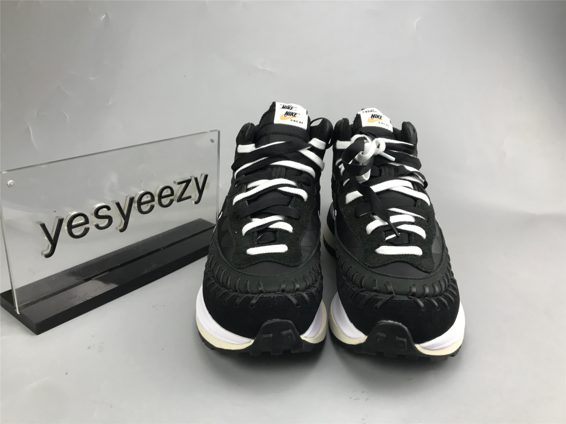 UA NIKE SACAI X JEAN PAUL GAULTIER X VAPORWAFFLE 