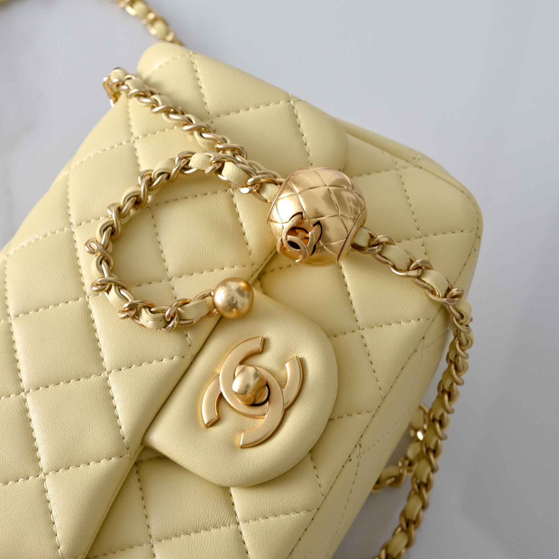 Ch**el Mini Flap Bag Butter Yellow AS1786 13.5x17x8cm