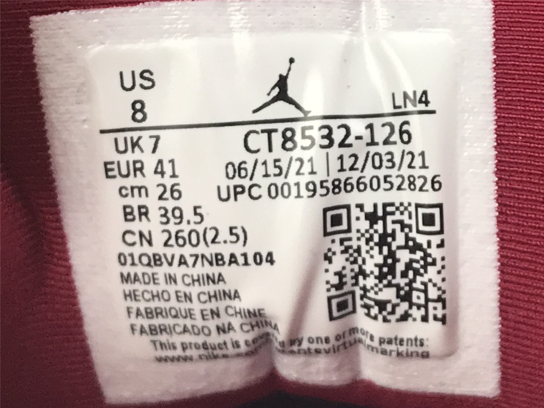 UA AIR JORDAN 3 RETRO 