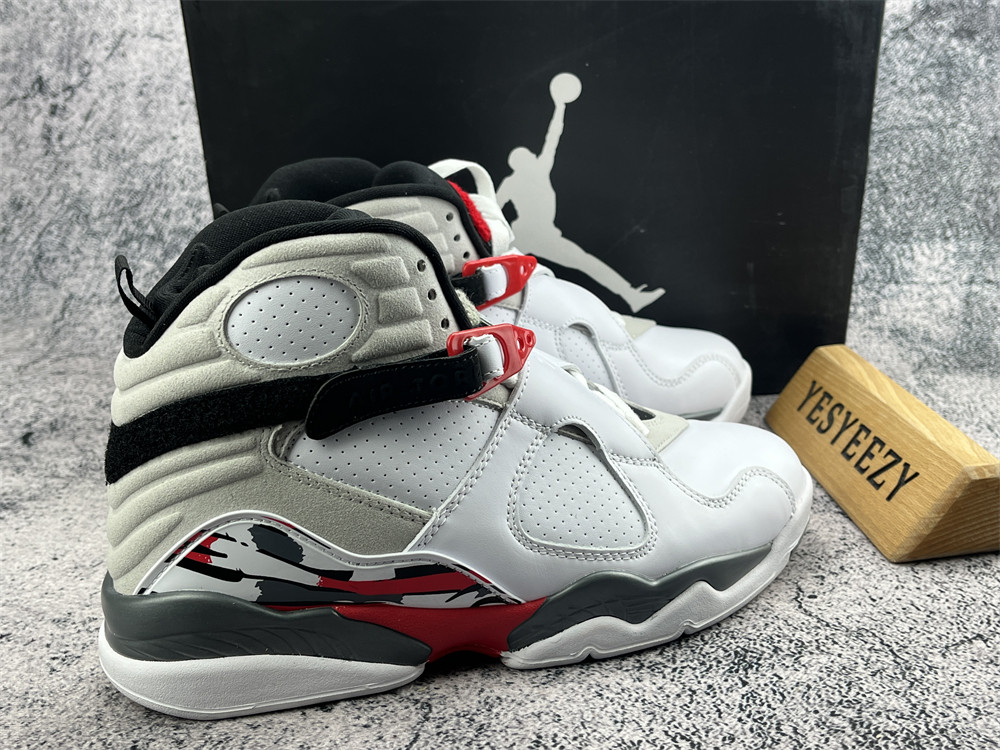 UA AIR JORDAN 8 RETRO 