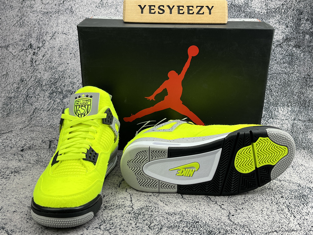 UA AIR JORDAN 4 RETRO GREEN