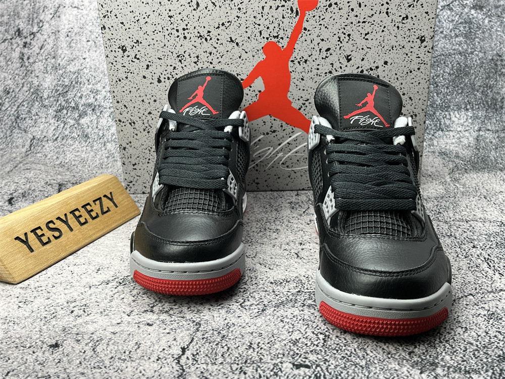 UA AIR JORDAN 4 RETRO 