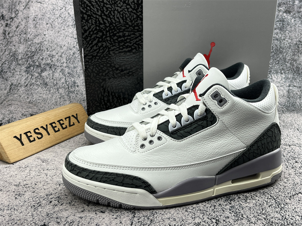 UA AIR JORDAN 3 RETRO 