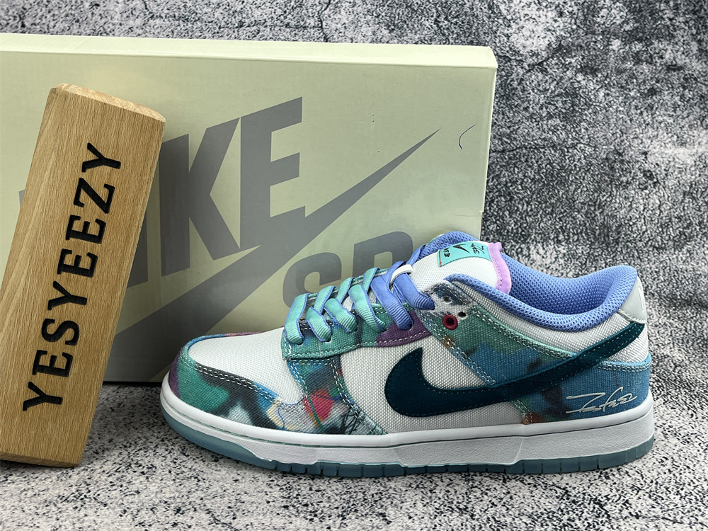 UA Nike SB Dunk Low Futura Laboratories Bleached Aqua