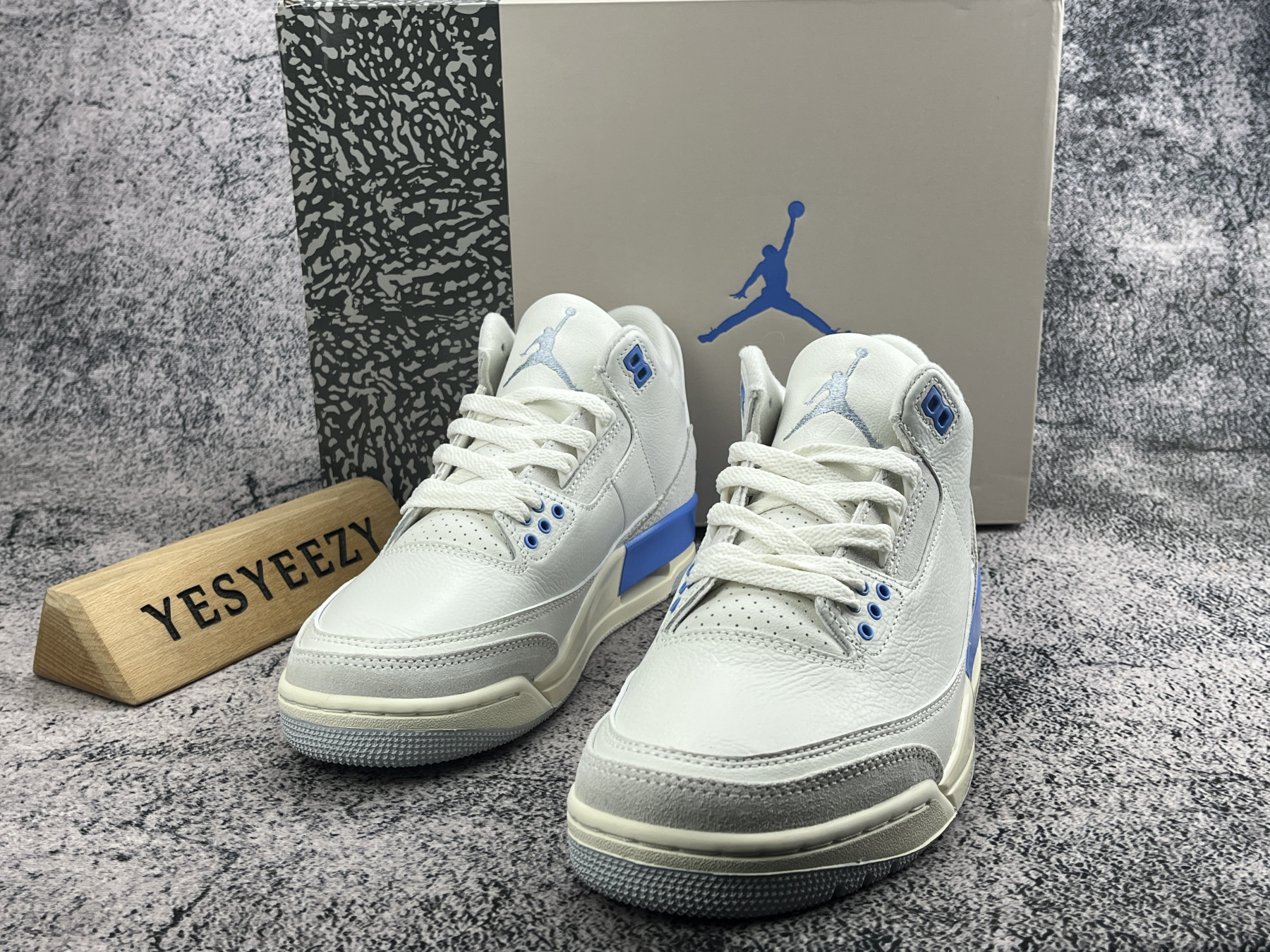 UA Jordan 3 Retro