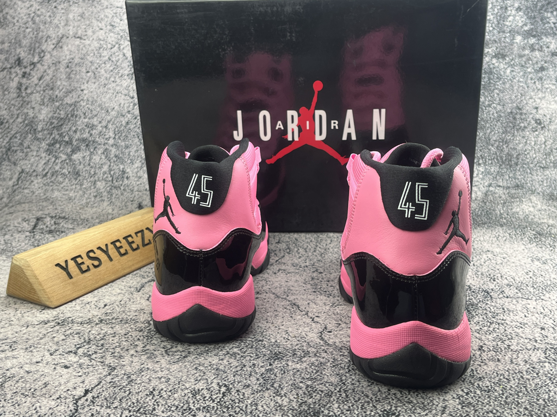 UA Jordan 11 Retro