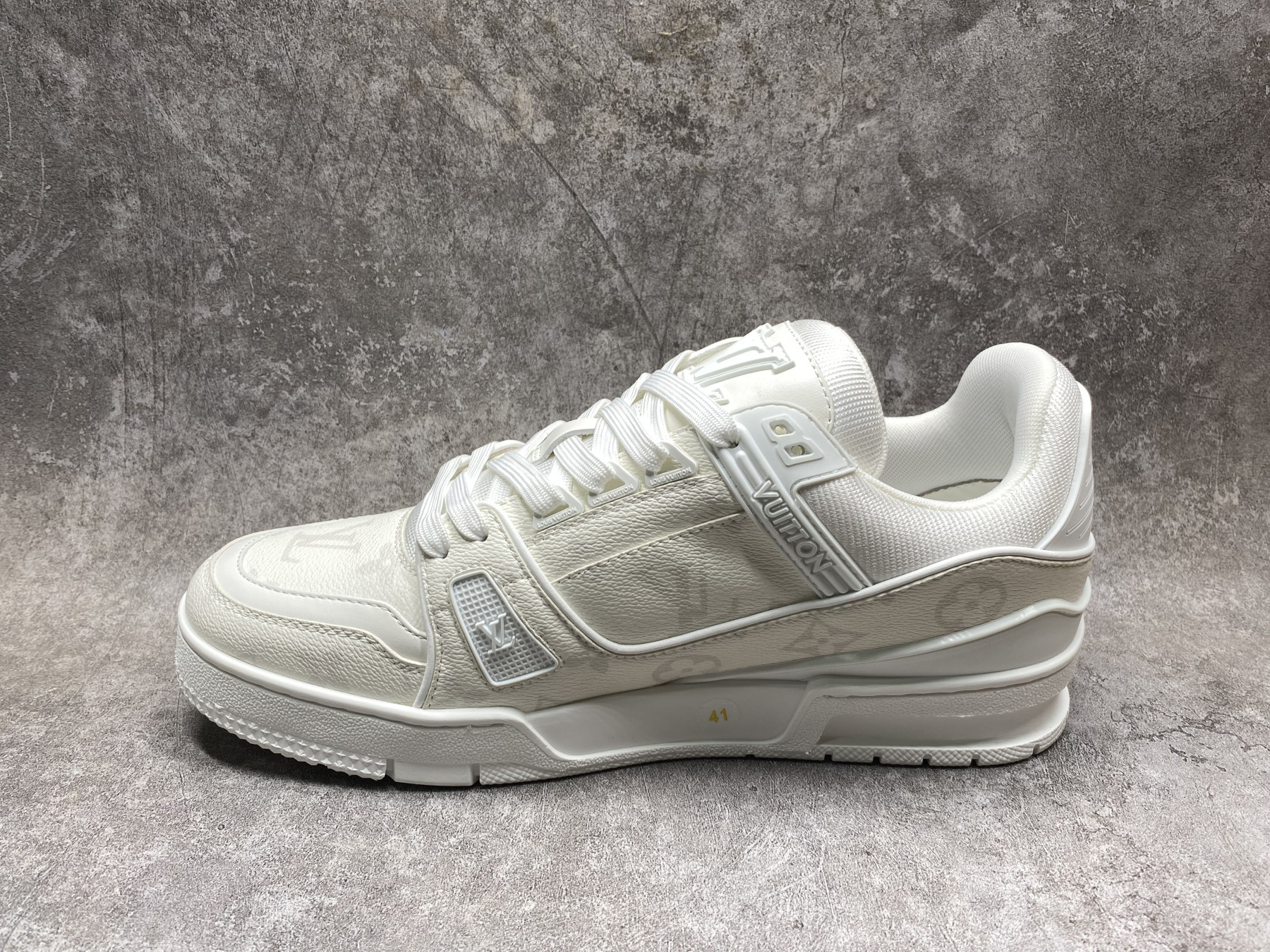 UA LV Trainer Sneaker