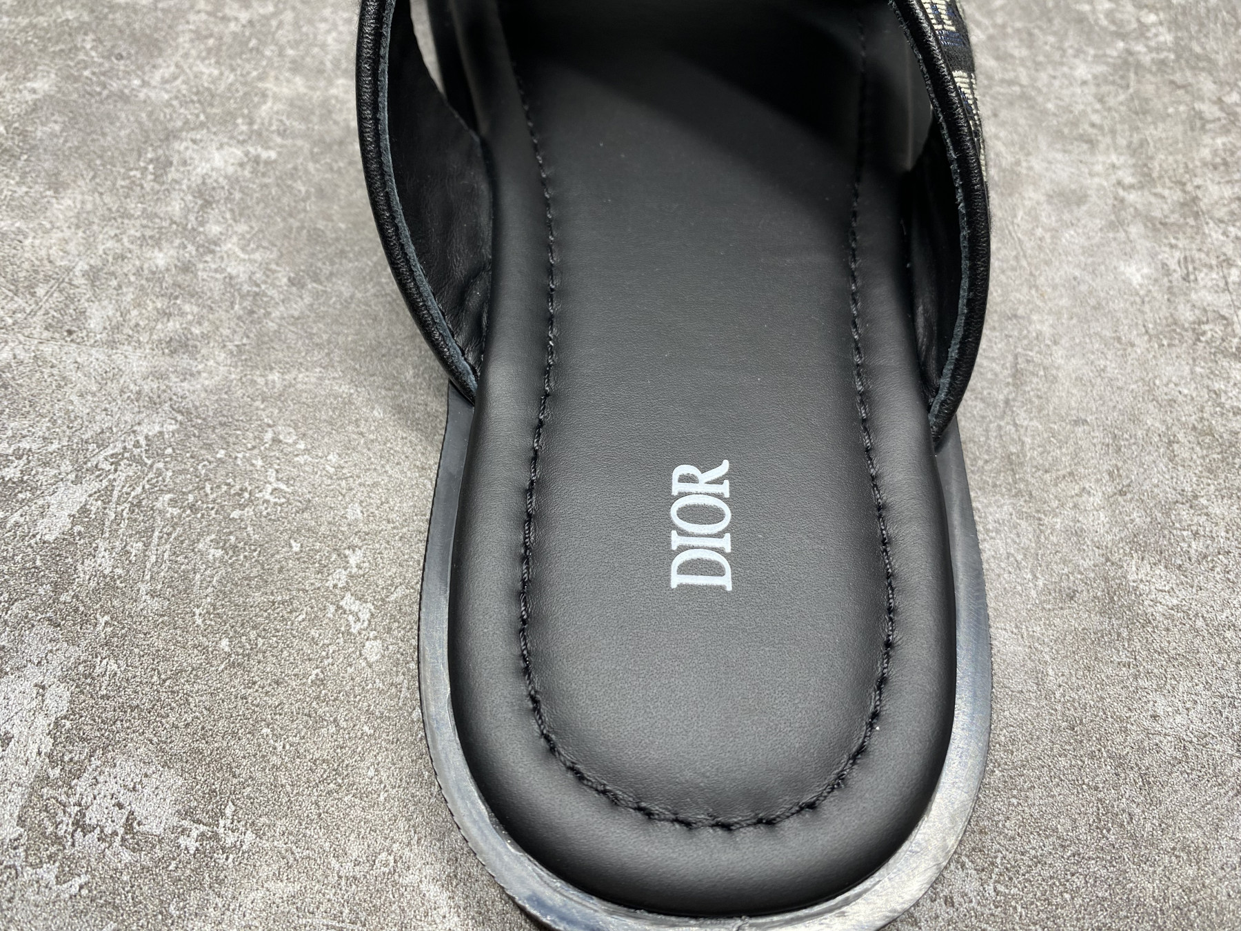 UA D10r Alias Sandal