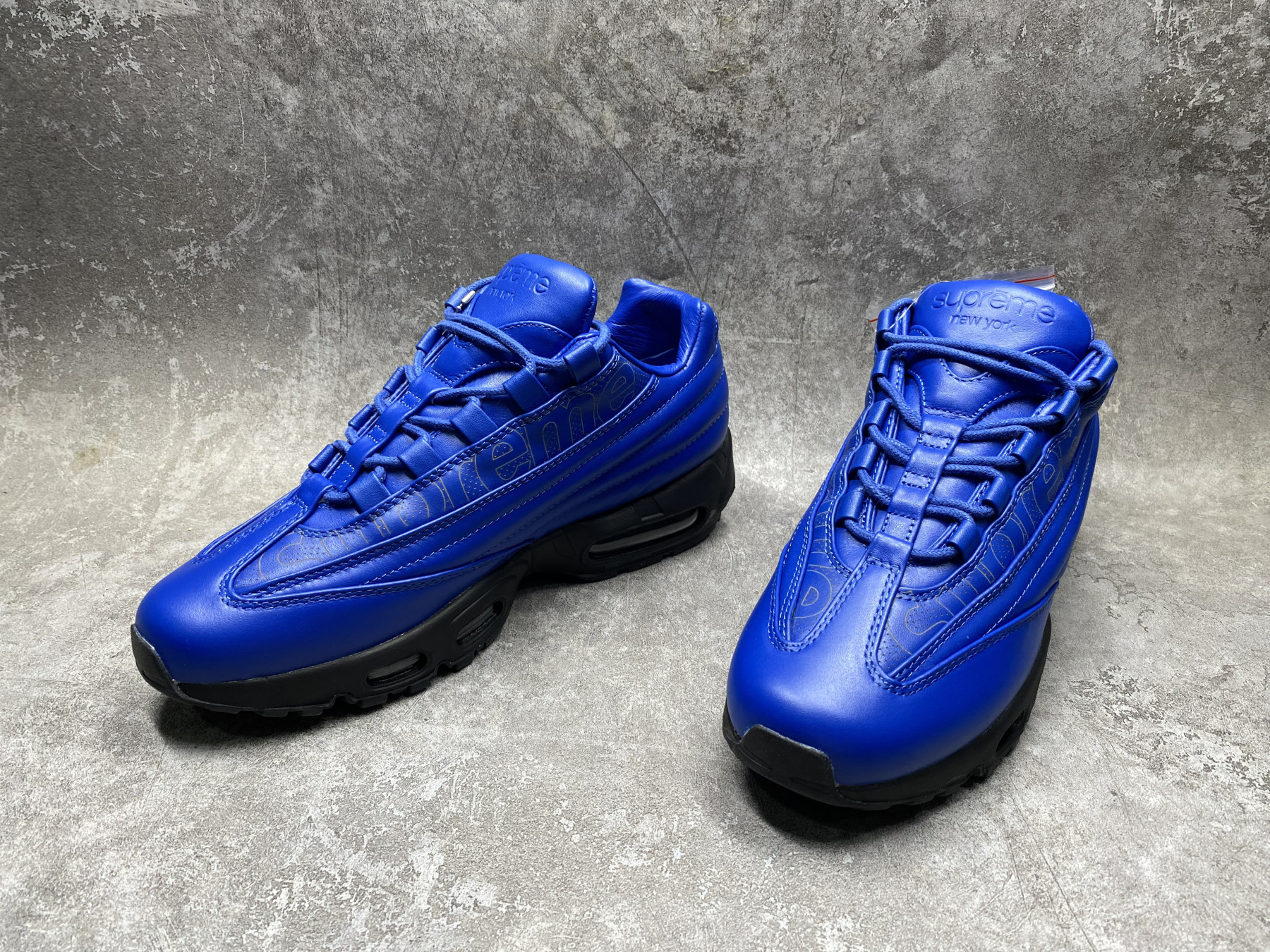 UA NIKE Air Max 95