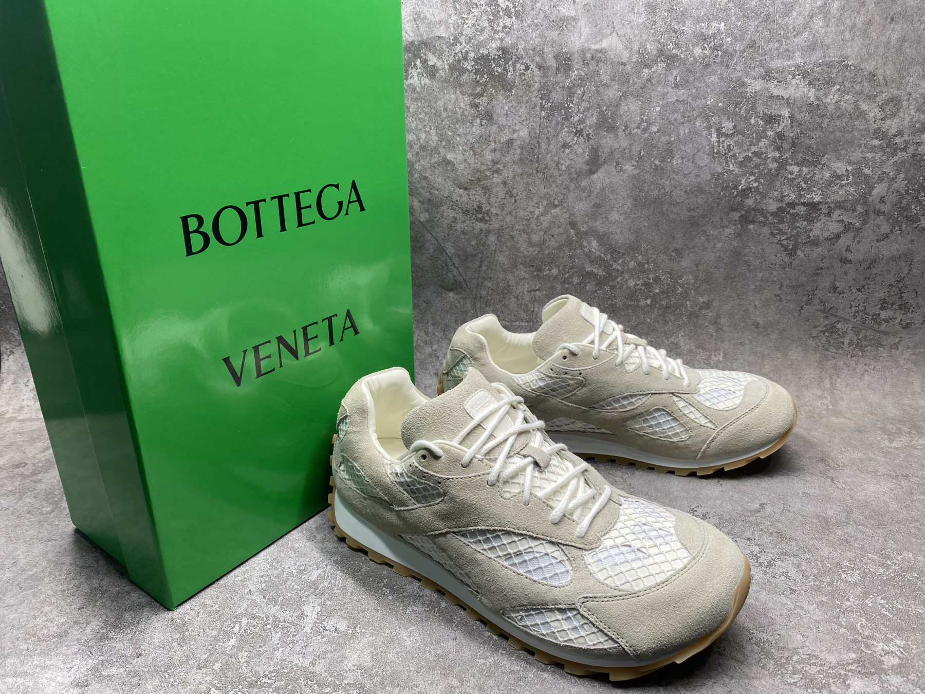 UA B0tt*ga Ven*ta Orbit Sneaker