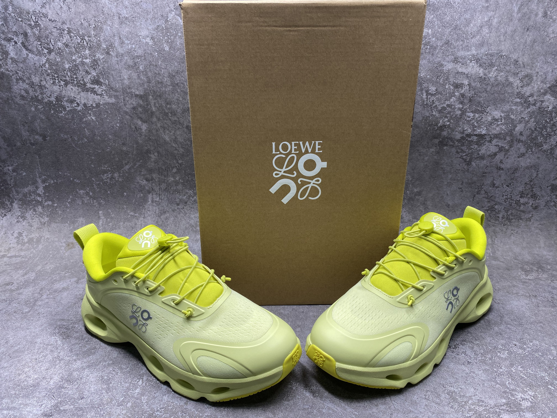 UA L0ew* x On Cloudtilt sneaker