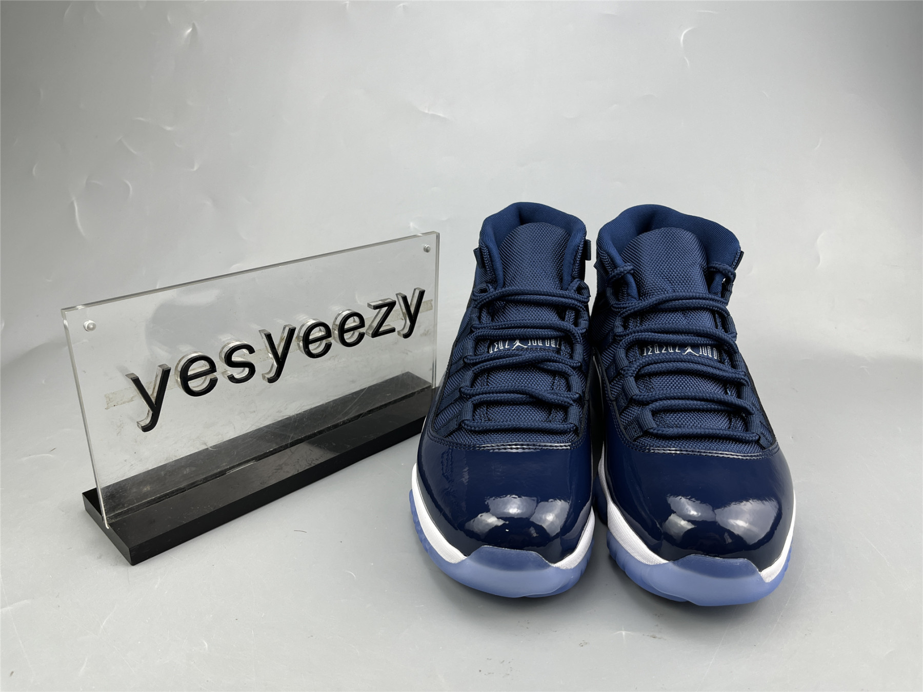 UA AIR JORDAN 11 RETRO BLUE