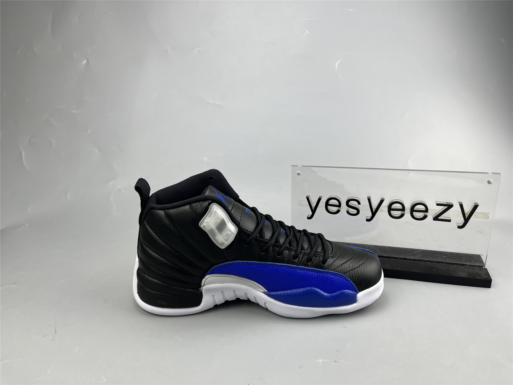 UA AIR JORDAN 12 â€œHYPER ROYALâ€