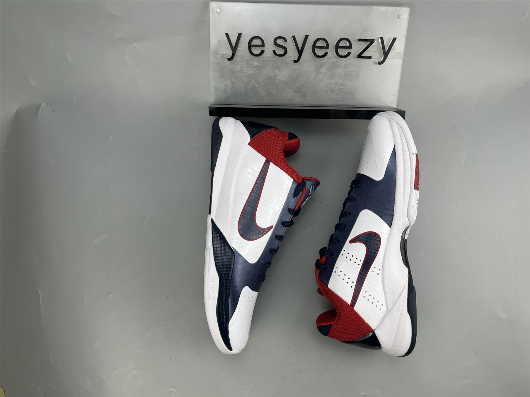 UA NIKE KOBE 5 PROTRO