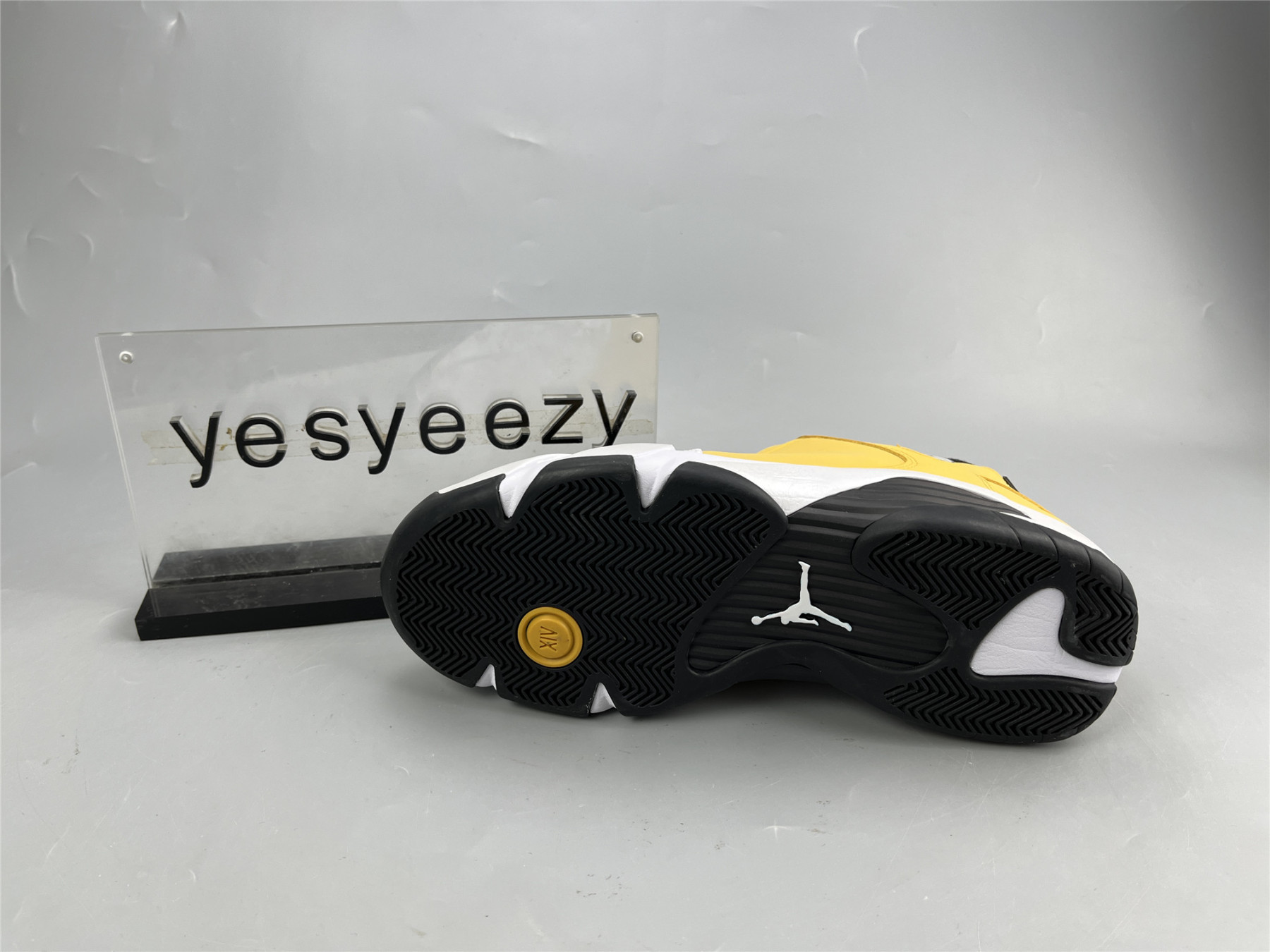 UA AIR JORDAN 14 RETRO 