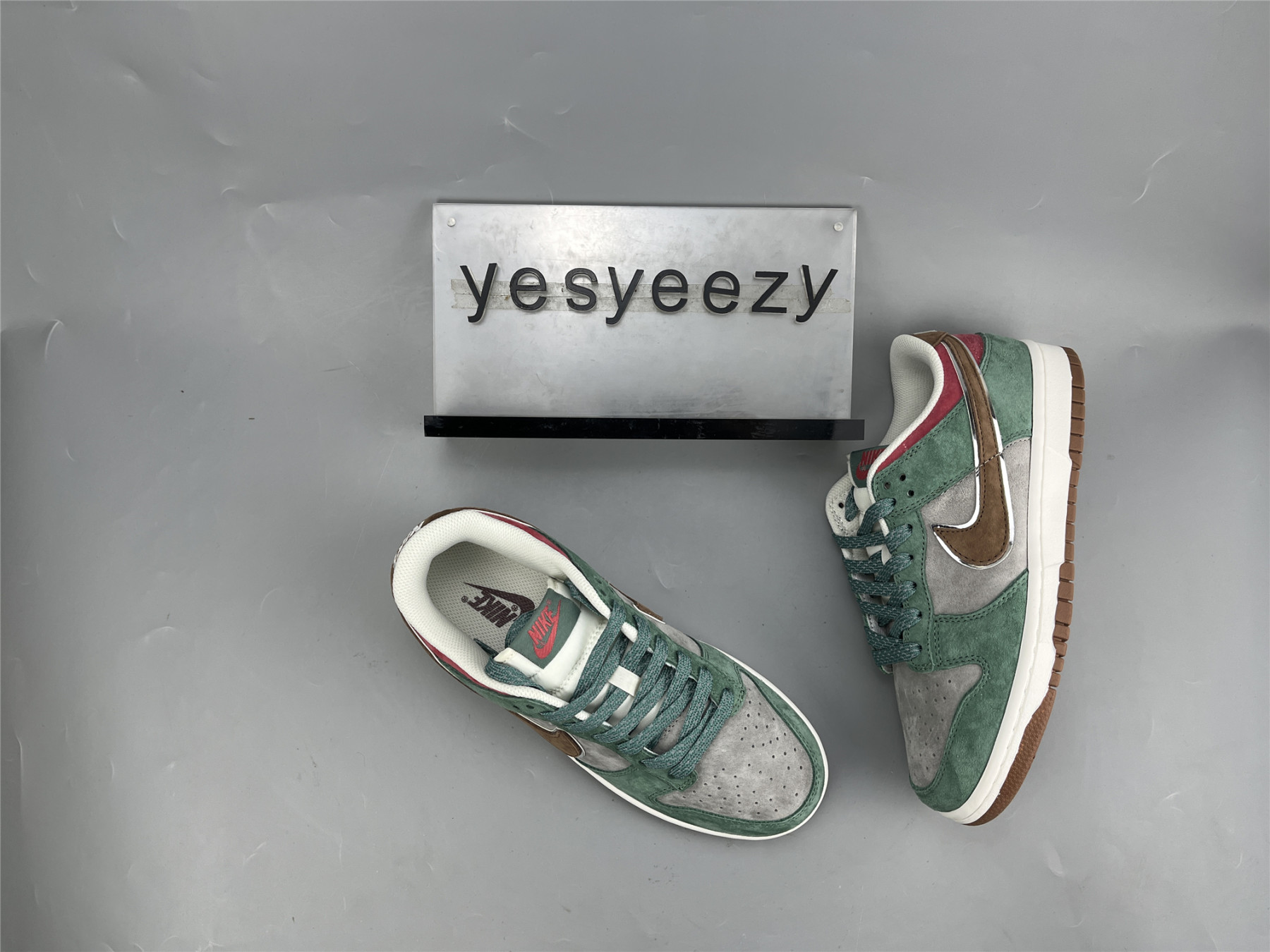 UA NIKE DUNK LOW GREY BLUE