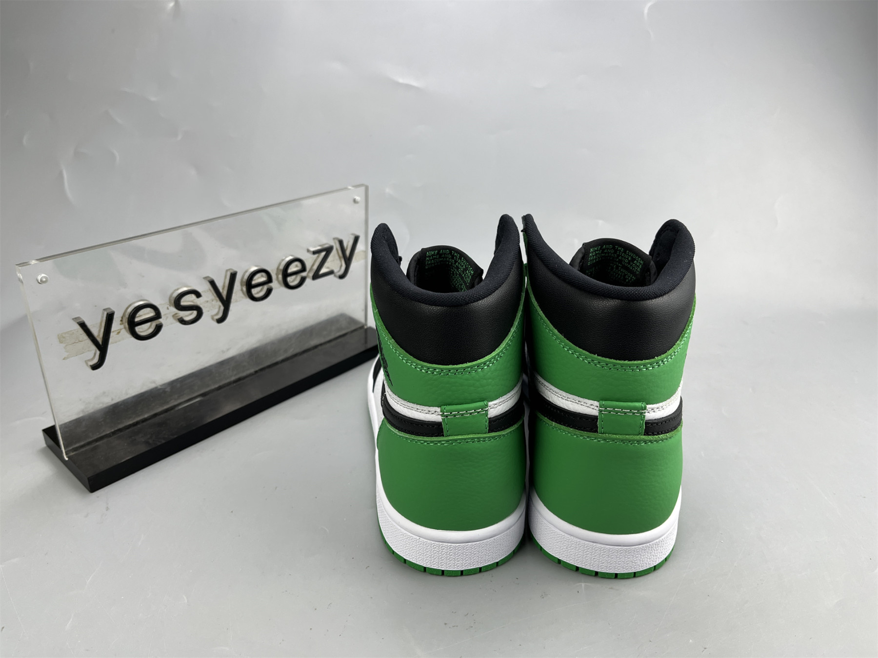 UA AIR JORDAN 1 RETRO HIGH OG 