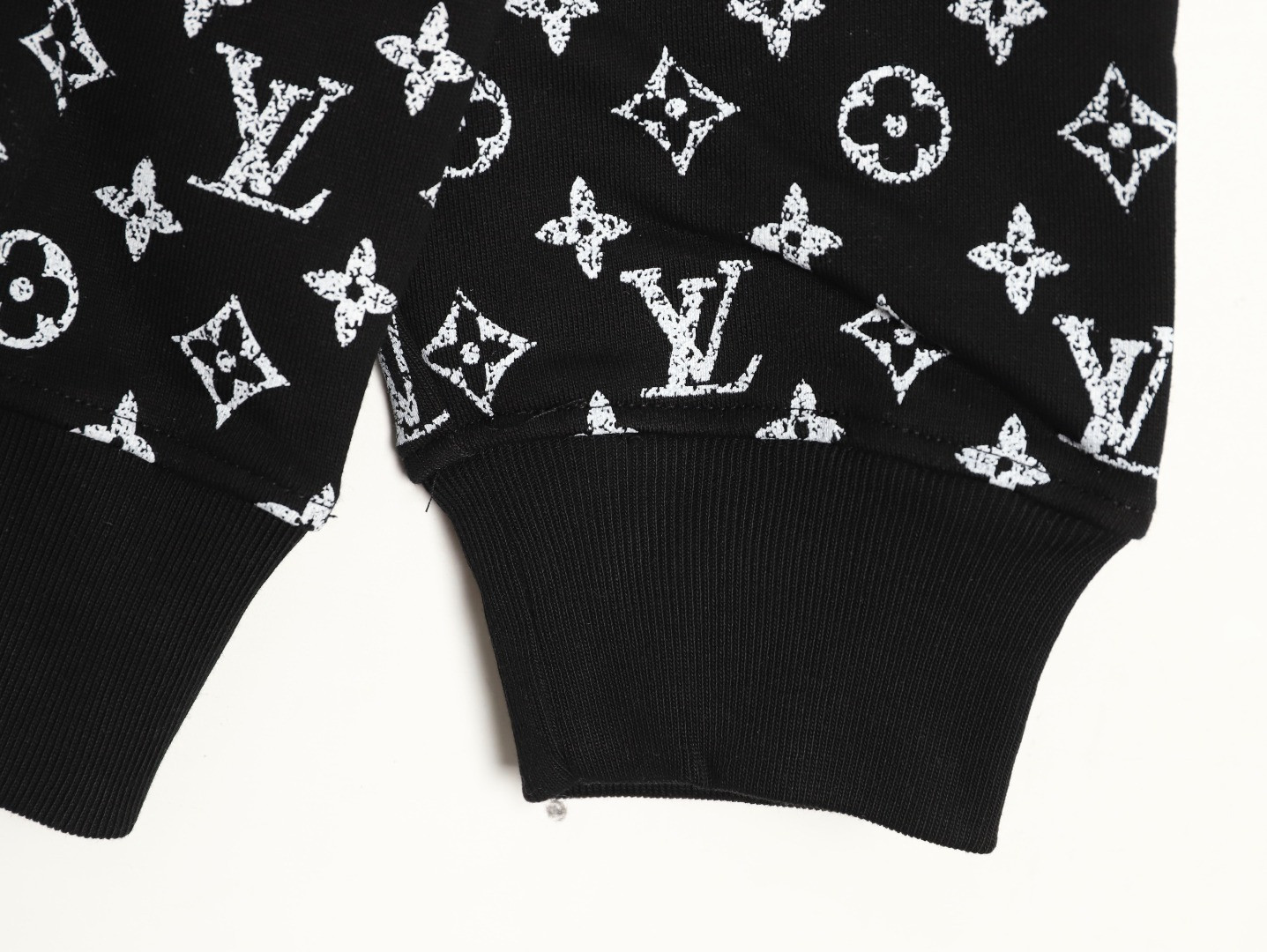 L0vis Vvtt0n LV Hoodies