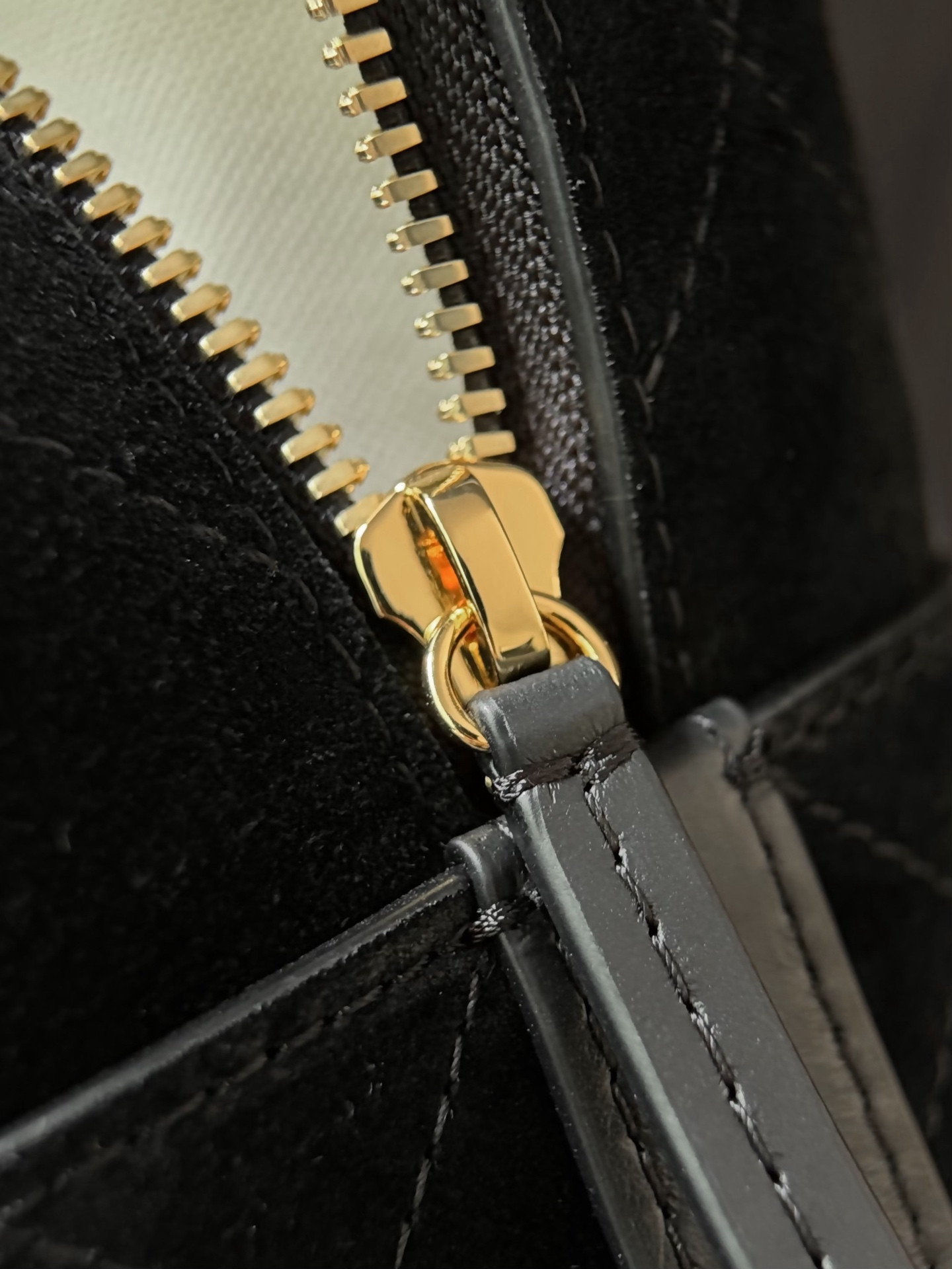 Ch**el Bowling Bag AS6580 17x29x10cm